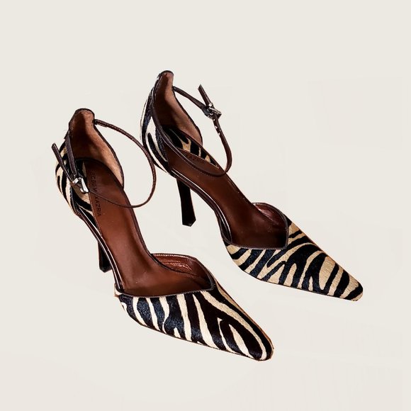 BCBGMaxAzria Pony Pumps - Picture 3 of 10